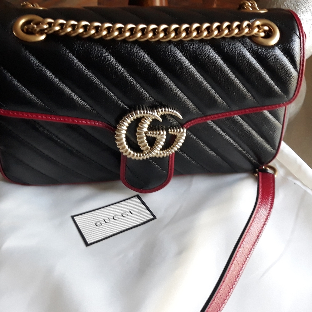 Gucci marmont handbag